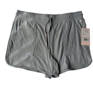 Danskin Light Grey Heather Stretch Shorts Women Size L Sports.